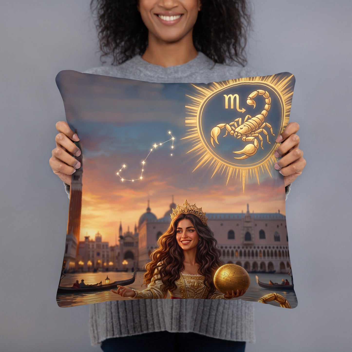 Sternzeichen Skorpion Kissen – venezianische Göttin mit goldenem Skorpion auf weichem Premium-Kissen, Venetian Zodiac