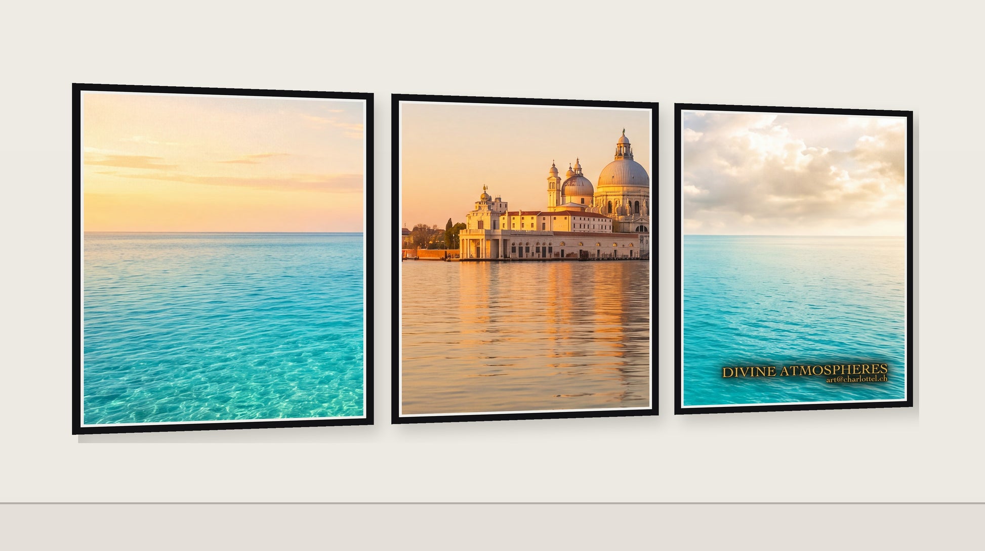 Divine Atmospheres – Triptychon «Venezia»: drei hochformatige Bilder in schwarzen Rahmen, Galerieansicht