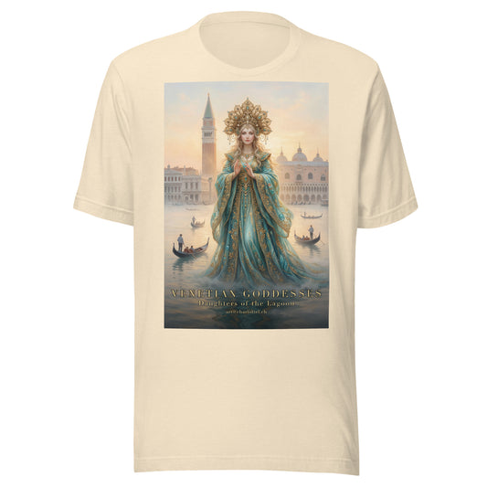 Goldhaarige venezianische Göttin der Goldenen Lagune auf einem naturfarbenen T-Shirt – Medium Charlotte